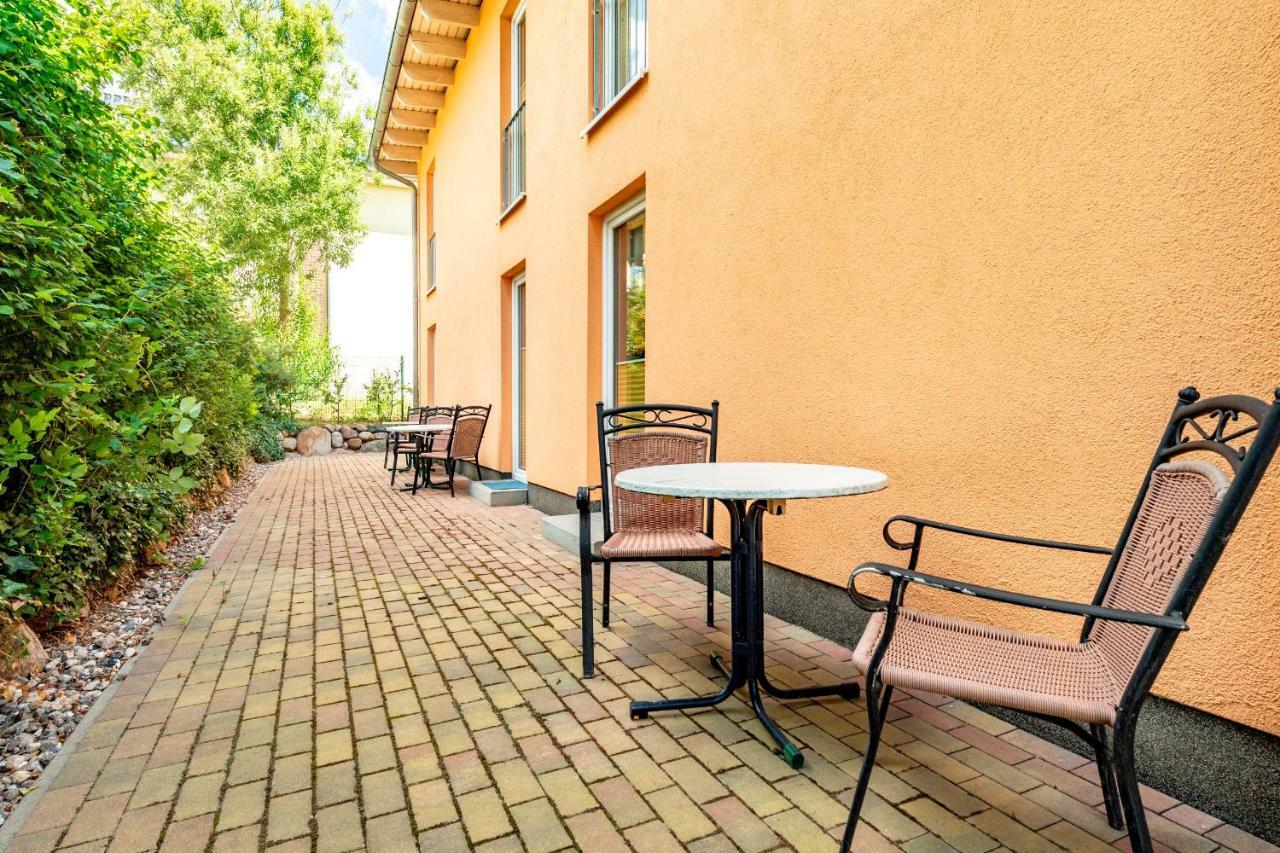 Villa Mia Whg 2 Mit Terrasse, Eg 1 Raum Wohnung Гёрен Экстерьер фото